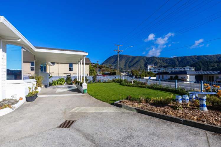 42 Waikawa Road Picton_17
