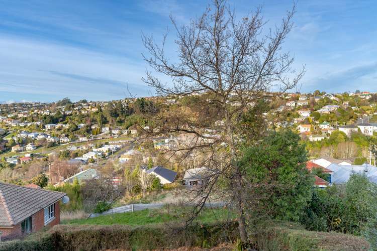 8 Robinson Street Lookout Point_15