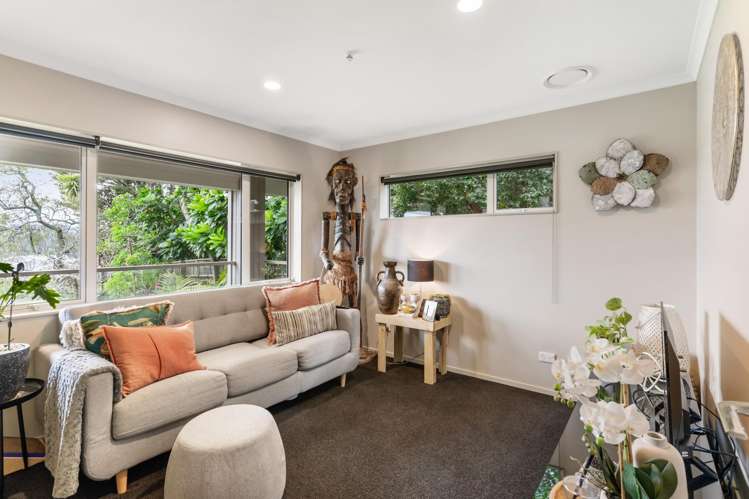 22 Outlook Road Greenhithe_19