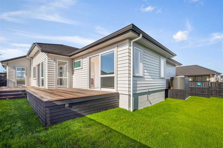 53 Waiwai Drive Wainui_15