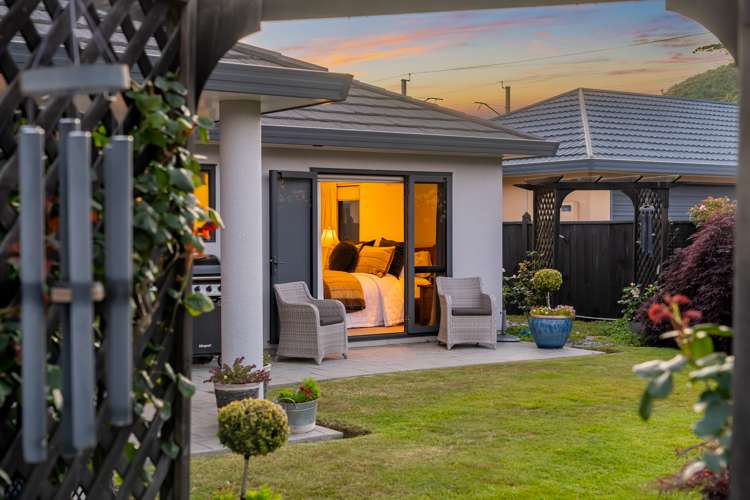 40 Mary Huse Grove Manor Park_19