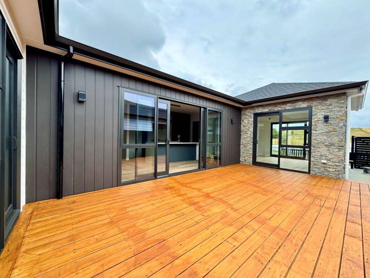 407 Te Taruna Drive Milldale_2