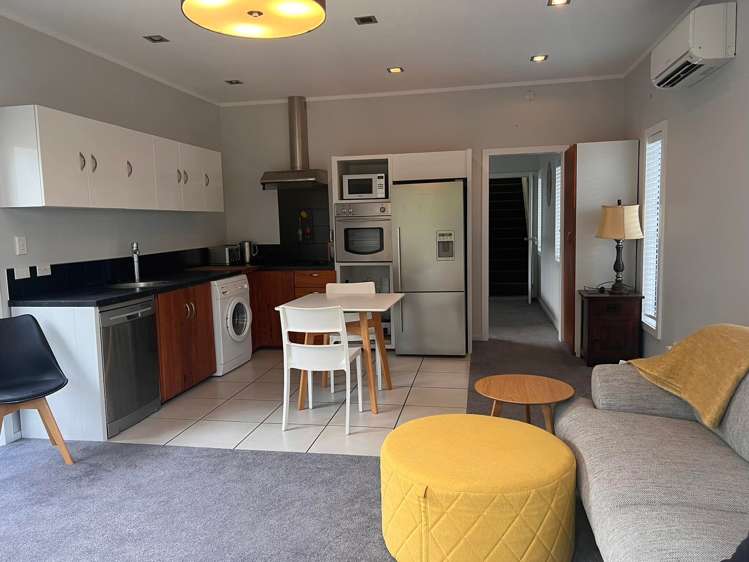 76 Grange Road Otumoetai_13