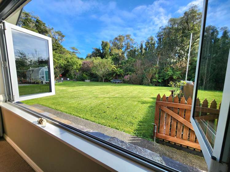 122B Rutherglen Road Paroa_10