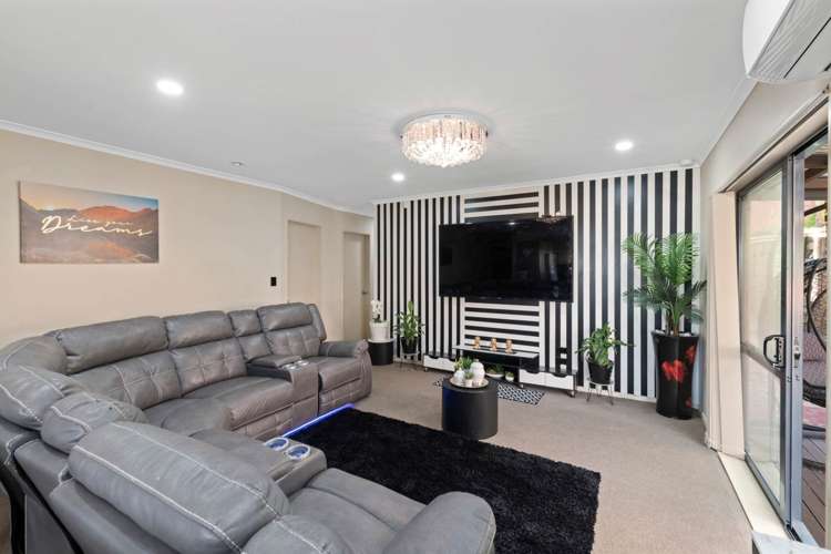 94 Robert Skelton Place Clendon Park_8