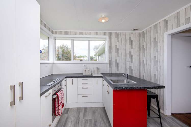 19 Desert Gold Street Ascot Park_7