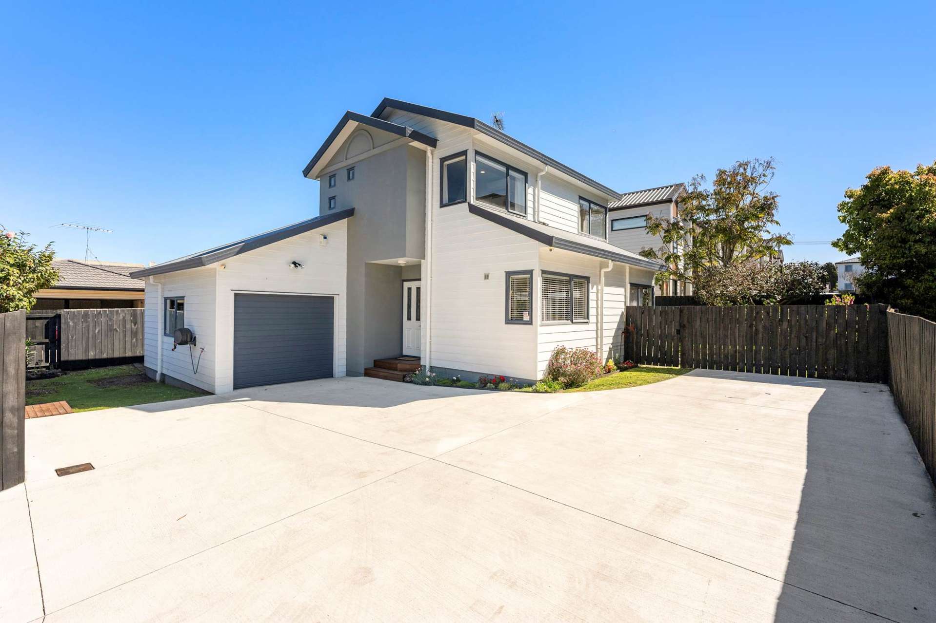 11A Waddell Avenue Pt England_0
