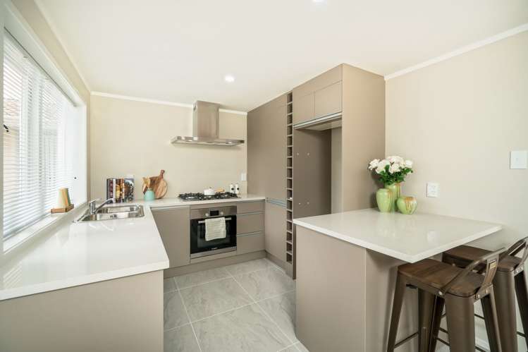 1 Lyons Avenue Murrays Bay_8