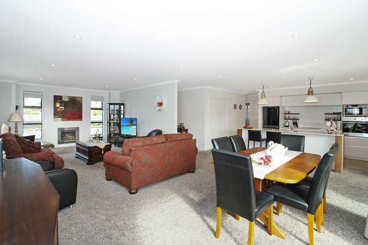 260 Coronation Avenue Welbourn_3