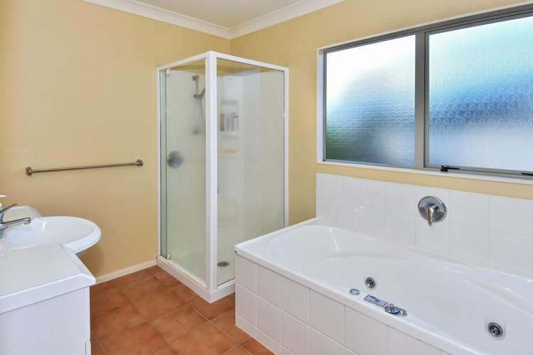 322 Hill Road The Gardens_7