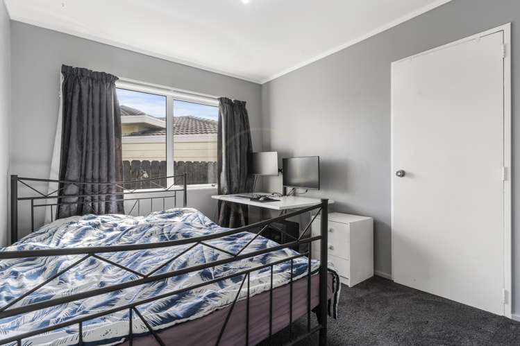 1/11 Volta Place Clendon Park_10