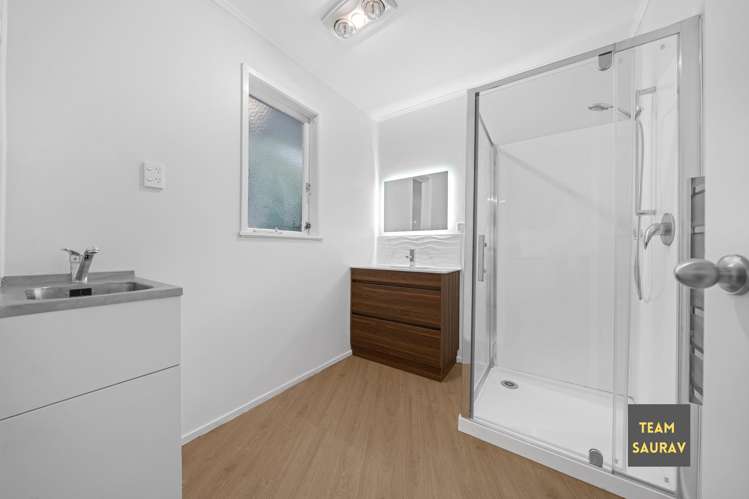 74 Vodanovich Road Te Atatu South_7