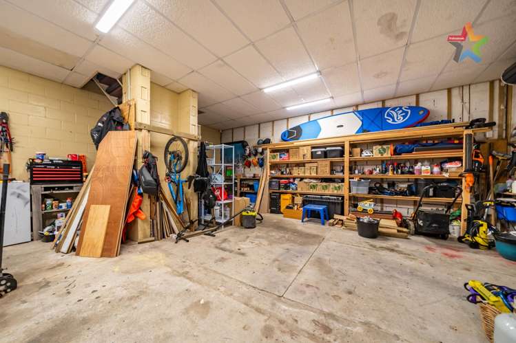 38 James Grove Stokes Valley_23