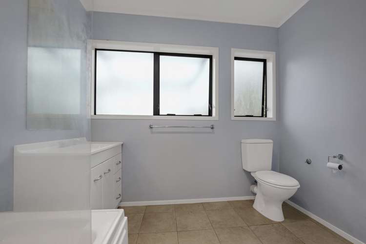 5 Oakhaven Place Ranui_17