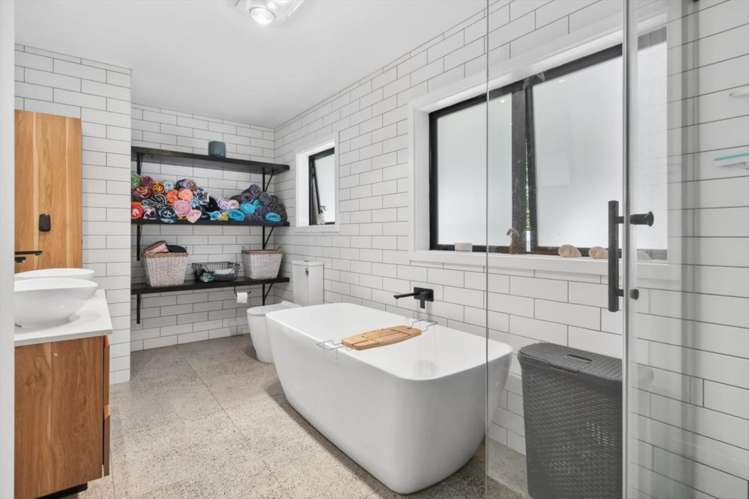 28 Spencer Avenue Maketu_9