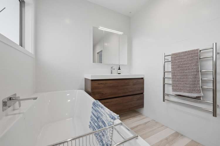 30 First View Avenue Beachlands_21