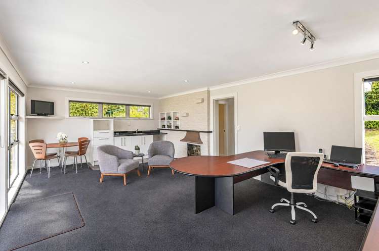 16 Montgomery Crescent Cockle Bay_18
