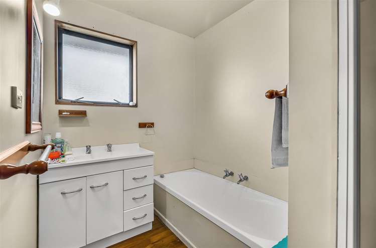 46 Cook Street Carters Beach_11