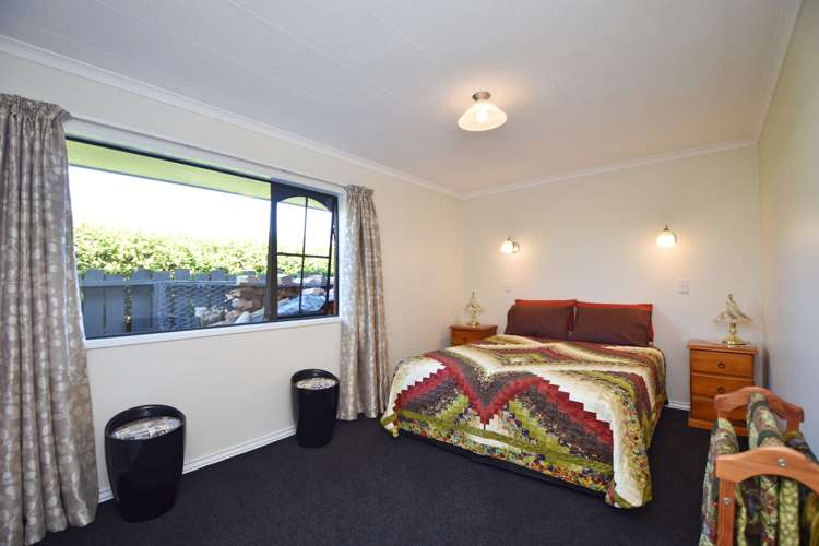 530 Queens Drive Rosedale_10