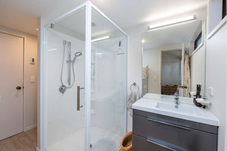 3/287 Lake Terrace Taupo_15