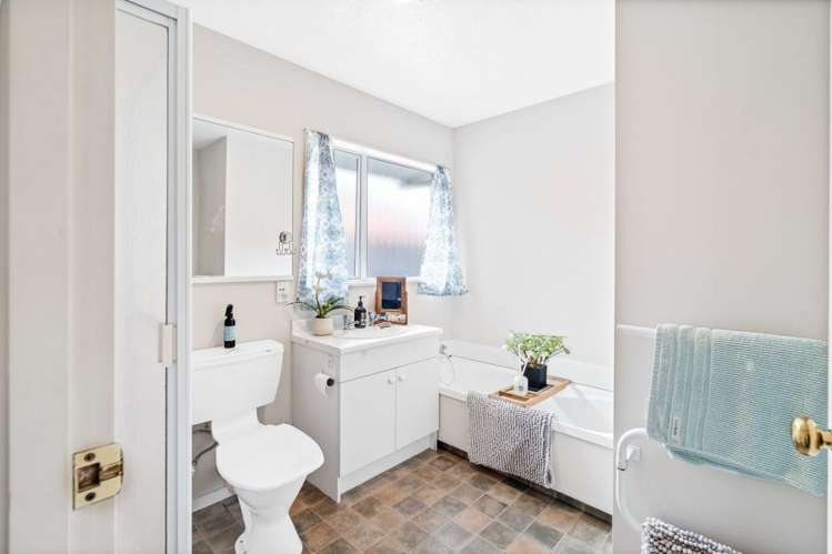 2/38 Maxwell Street Riccarton_16