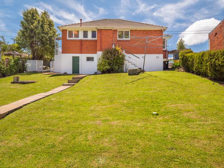 9 Columba Avenue Calton Hill_15