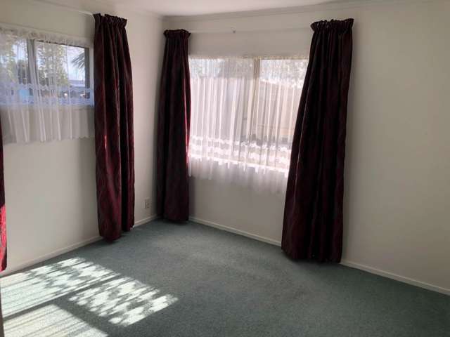 2 Redcrest Avenue Papakura_4