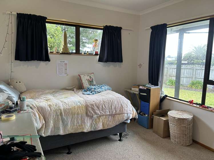 66 Iwa Street 11192_7