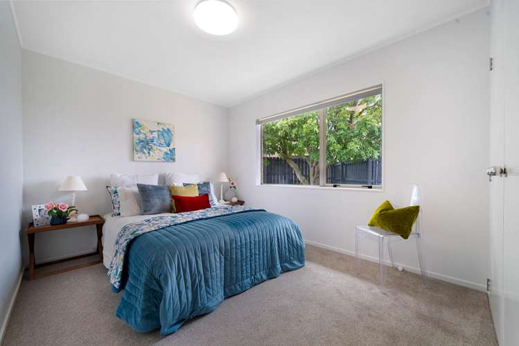 5 Retreat Drive Mangere_13