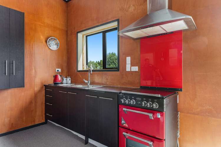 5 Beach Road Extension Tirohanga_9