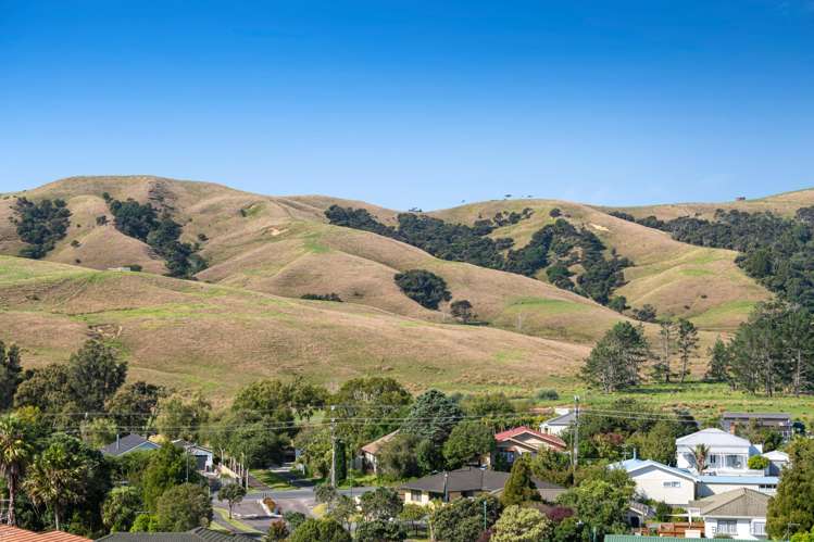 8 Empressa Heights Helensville_24