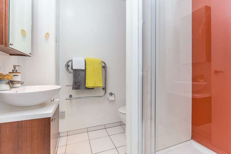 201/17 Vogel Lane Auckland Central_11