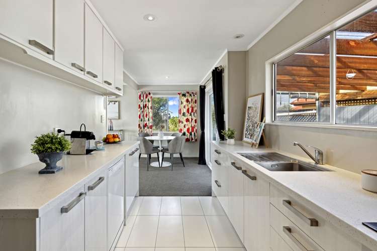 1/15 Valdese Rise Browns Bay_10