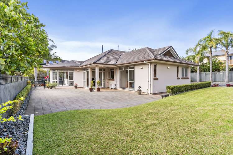 23 English Oak Drive Schnapper Rock_13