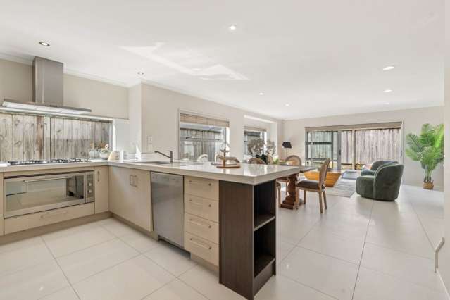 6 Lorenzo Way Flat Bush_4