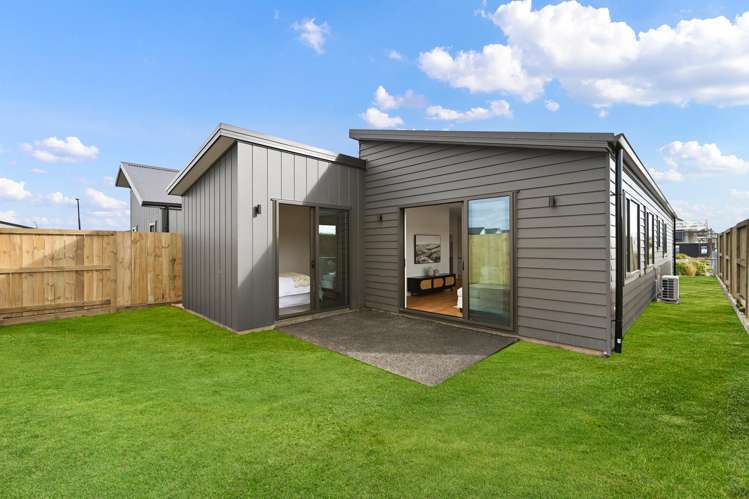 53 Overton Street Rototuna North_16