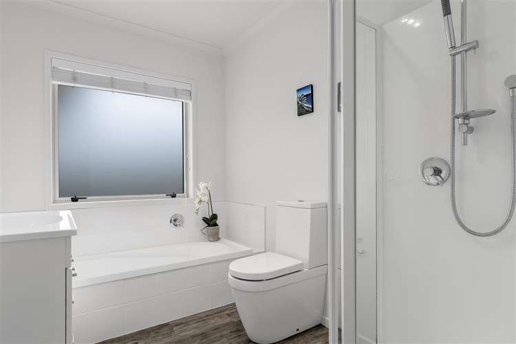 263 Lakes Boulevard Pyes Pa_23