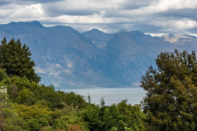 10 Mckerrow Place Fernhill/Sunshine Bay_21