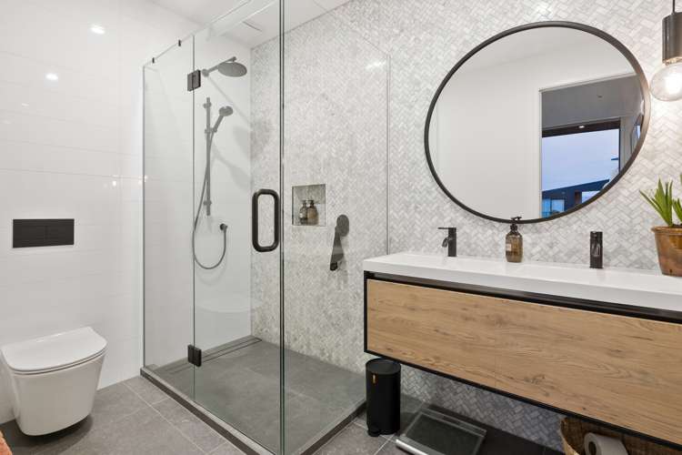 4/2 Clayton Street Saint Clair_11