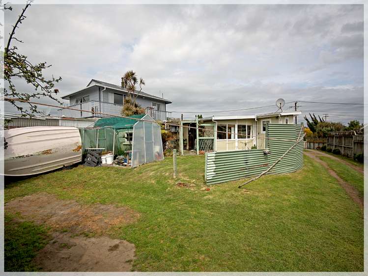 17 Andresen Street Foxton Beach_15