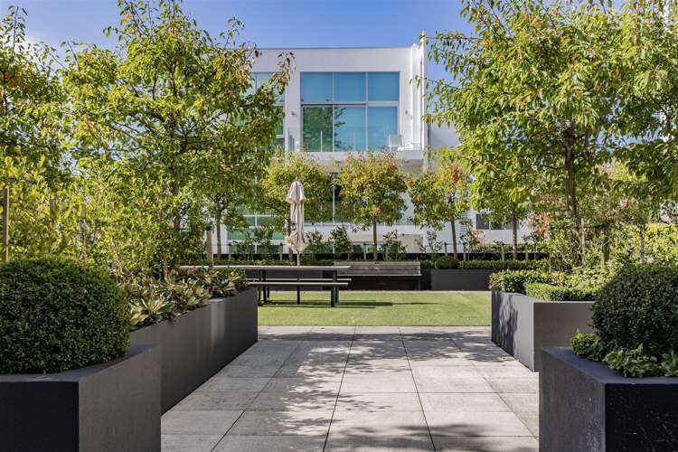 202/18 Carlton Mill Road Merivale_15