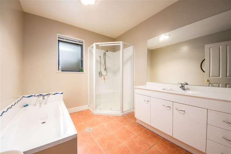 28 John Morel Place Parklands_19