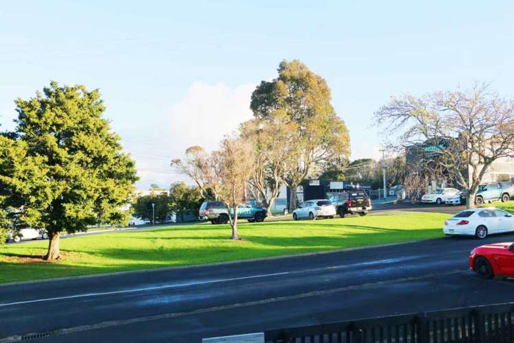 11/2 Blanc Road Silverdale_11