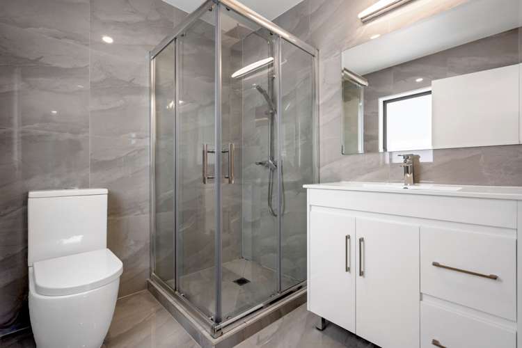 18a Riverpark Crescent Henderson_12