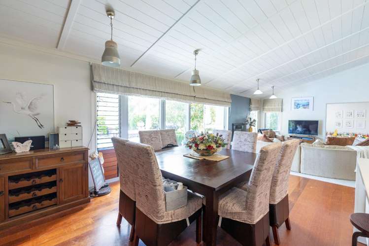 1 Holden Way Fitzherbert_17