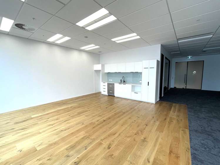 110 Carlton Gore Road Newmarket_10