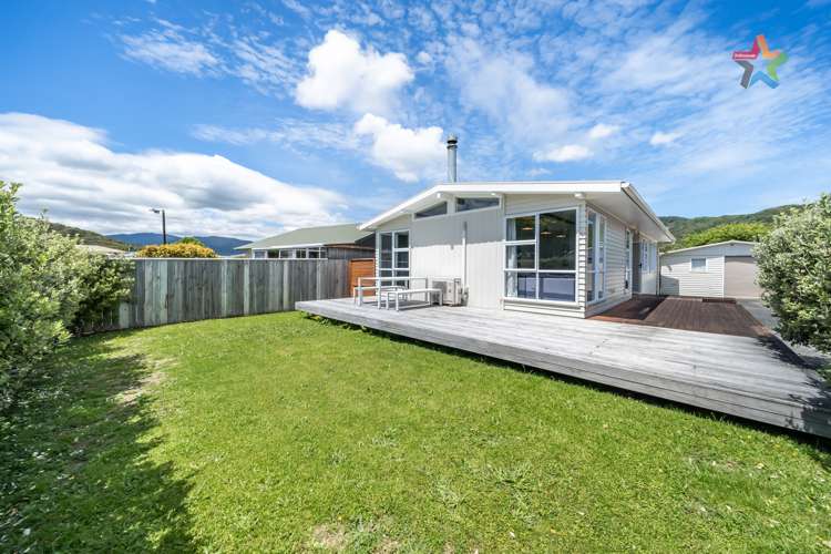 3 Karamea Grove Wainuiomata_17