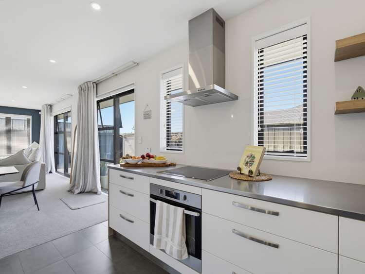 1 Meadows Drive_4