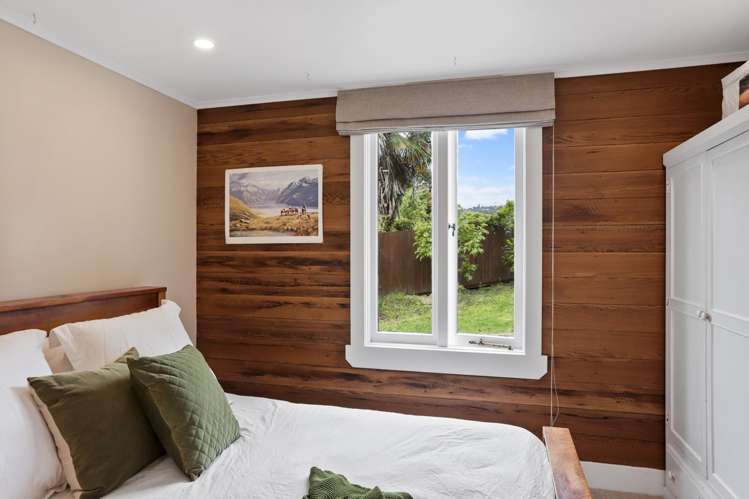 619 Huia Road Parau_15