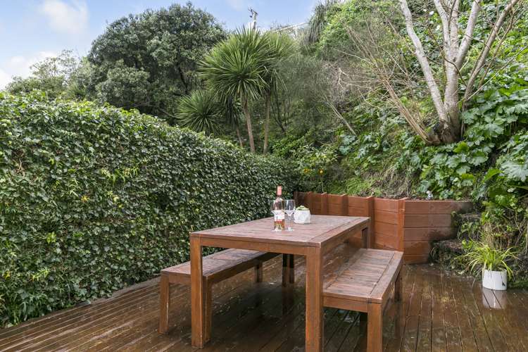 1/24 Akatea Street Berhampore_10